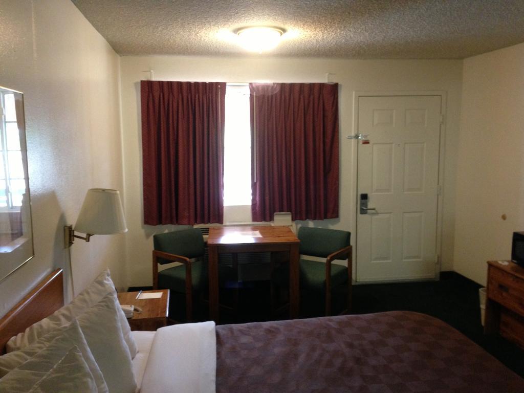 America'S Best Value Inn - Yuma Room photo