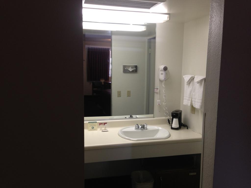 America'S Best Value Inn - Yuma Room photo